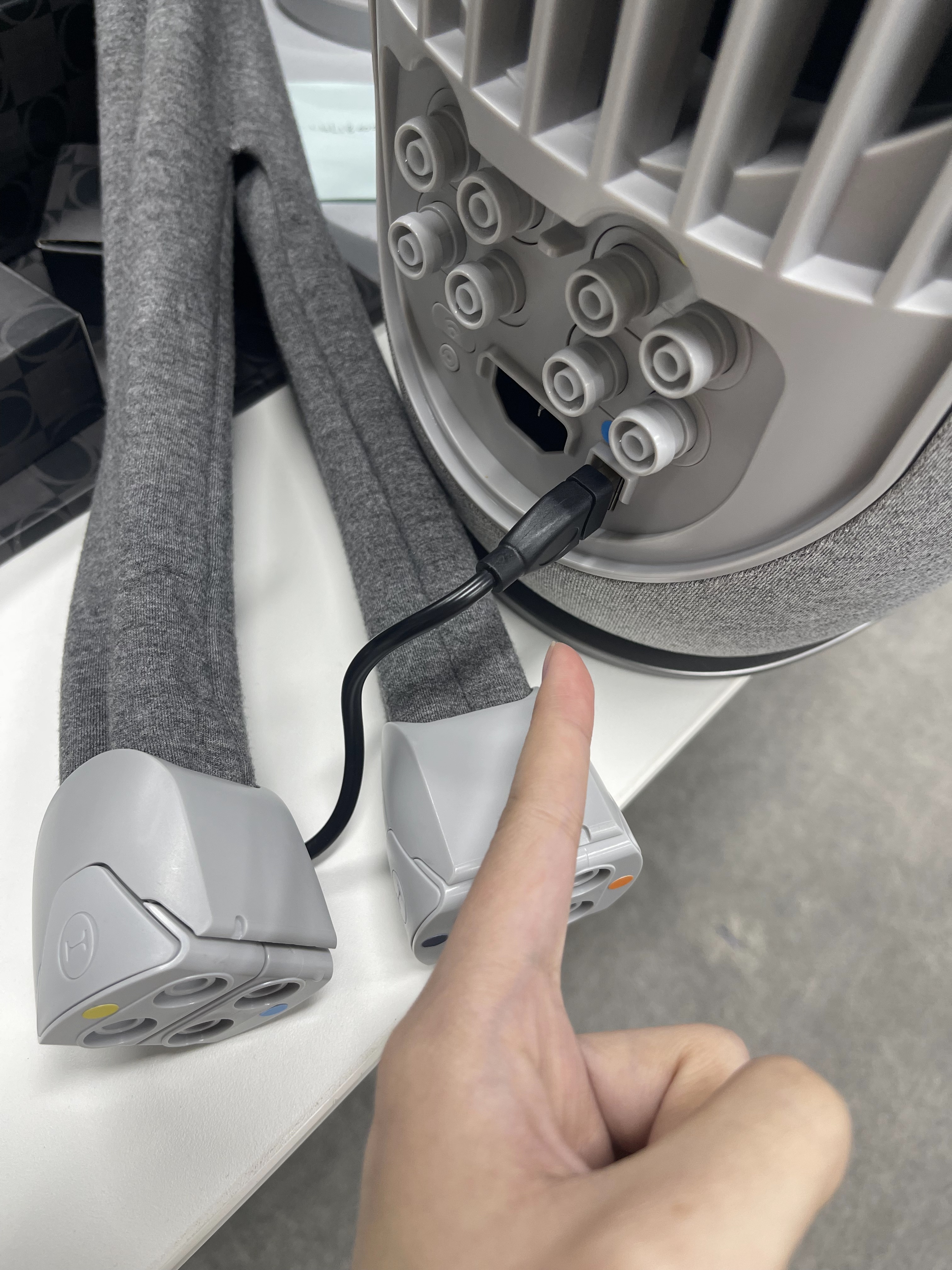 USB Cable Location.jpg